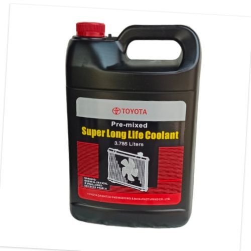 4-liter Toyota Super Long Life Anti-Rust & Anti-Freeze Coolant bottle on white background.