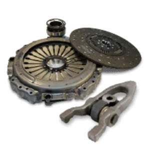Heavy-duty truck clutch kit components—friction disc, pressure plate, release bearing, and alignment tool—for Mack, Actros, MAN, HOWO, DAF, Scania, and Volvo F6/F7 on white background.